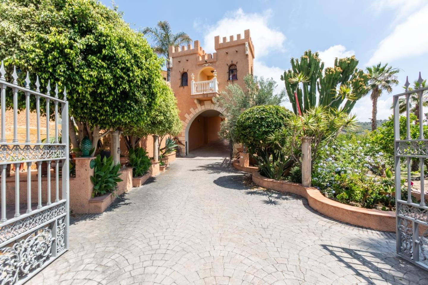 Villa Rural En Malaga Con Piscina Y Vistas Al Mar Bagian luar foto